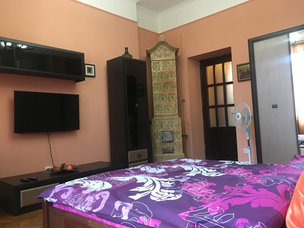 1 Starodubska Apartment Львів Екстер'єр фото